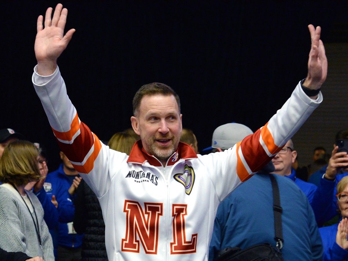 Curling royalty ready to rock Grand Slam broadcast booth Brad Gushue is the biggest new voice, and will join analysts Jennifer Jones, Joanne Courtney and Brent Laing. Darren Dupont and John Cullen will handle hosting and play-by-play duties.