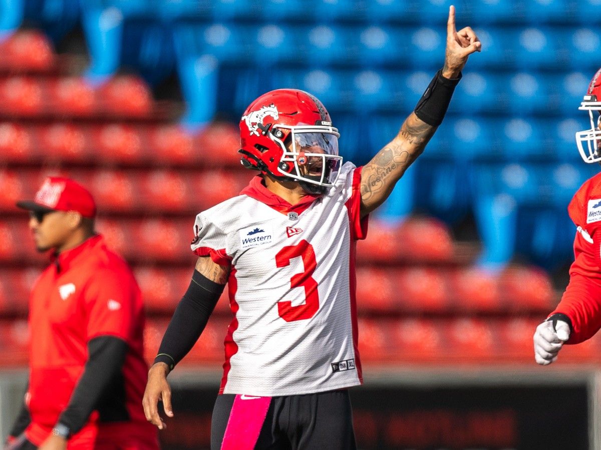 Calgary Stampeders quarterback Vernon Adams Jr.