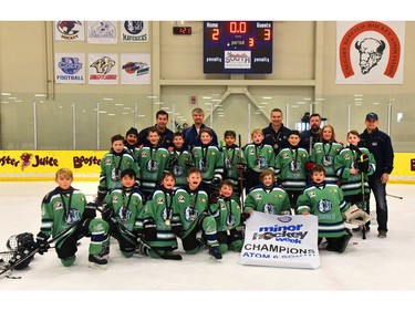 Mavericks 5 Blue won the Atom 6 South division of the Esso Minor Hockey Week tournament that wrapped up Saturday.