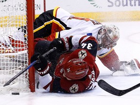 Flames Acquire Mike Smith From Coyotes