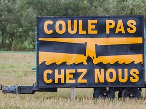 A sign protesting the TransCanada Energy East Pipeline Project that reads "Don't spill in our home" sits on a field near Highway 40 in the small town of Donnacona, 226 kilometres east of Montreal on Tuesday, September 29, 2015. The Energy East project is a proposed 4,600 kilometre-long pipeline that would carry about 1.1 million barrels of crude oil per day from Alberta and Saskatchewan to petroleum refineries in eastern provinces. (Dario Ayala/Montreal Gazette)