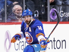 NEW YORK, NY - NOVEMBER 28:  Andrew Ladd #16 of the New York Islanders celebrates his shorthanded goal against the Vancouver Canucks at 5:23 of the first period at the Barclays Center on November 28, 2017 in the Brooklyn borough of New York City.  (Photo by Bruce Bennett/Getty Images)