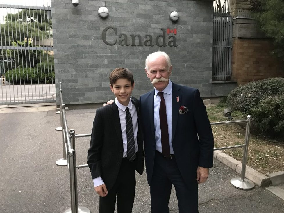 Brier fan group pays tribute to NHL great Lanny McDonald