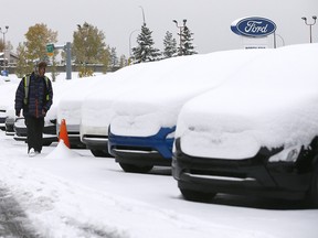 Calgarians woke up to a massive October snow storm crippling the city on Tuesday Oct. 2, 2018.