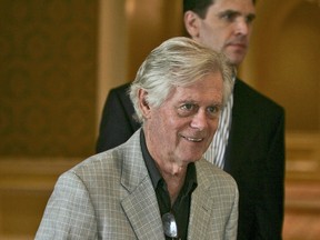 National Hockey League official John Ziegler walks to the Board of Directors meeting in Palm Beach, Fla. Monday, Dec. 4, 2006. (THE CANADIAN PRESS/AP-J. Pat Carter)