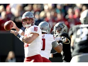 BOULDER, CO - NOVEMBER 10:  Gardner Minshew II #16 of the Washington State Cougars throws against the Colorado Buffaloes in the first quarter at Folsom Field on November 10, 2018 in Boulder, Colorado.