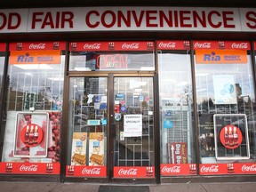 Lucky 7 Convenience Store, 6800 Memorial Dr. N.E., where a clerk  was stabbed during a robbery Monday night, Nov. 12, 2018.