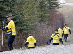 Calgary police and Search and Rescue search the rural area between Bragg Creek and Priddis for clues to a missing mom and her daughter on Thursday, April 25, 2019. Darren Makowichuk/Postmedia