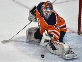 Cam Talbot has signed a one-year, US$2.75-million contract with the Calgary Flames.