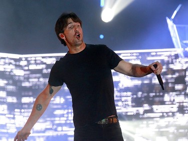 Country star Jake Owen performs on the second day of the Country Thunder music festival, held at Prairie Winds Park in Calgary Saturday, August 17, 2019. Dean Pilling/Postmedia