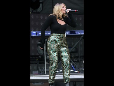 Lauren Alaina performs on the second day of the Country Thunder music festival, held at Prairie Winds Park in Calgary Saturday, August 17, 2019. Dean Pilling/Postmedia