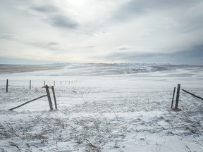 Wind and chinook cloud in the Porcupine Hills near Pincher Creek, Ab., on Tuesday, February 4, 2020. Mike Drew/Postmedia