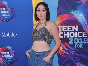 Noah Cyrus attends the Teen Choice Awards 2018 in Los Angeles on Aug.12, 2018.