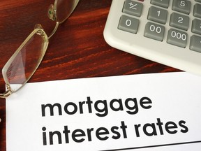 Despite variable mortgage rates being lower, more Canadians are choosing fixed rates