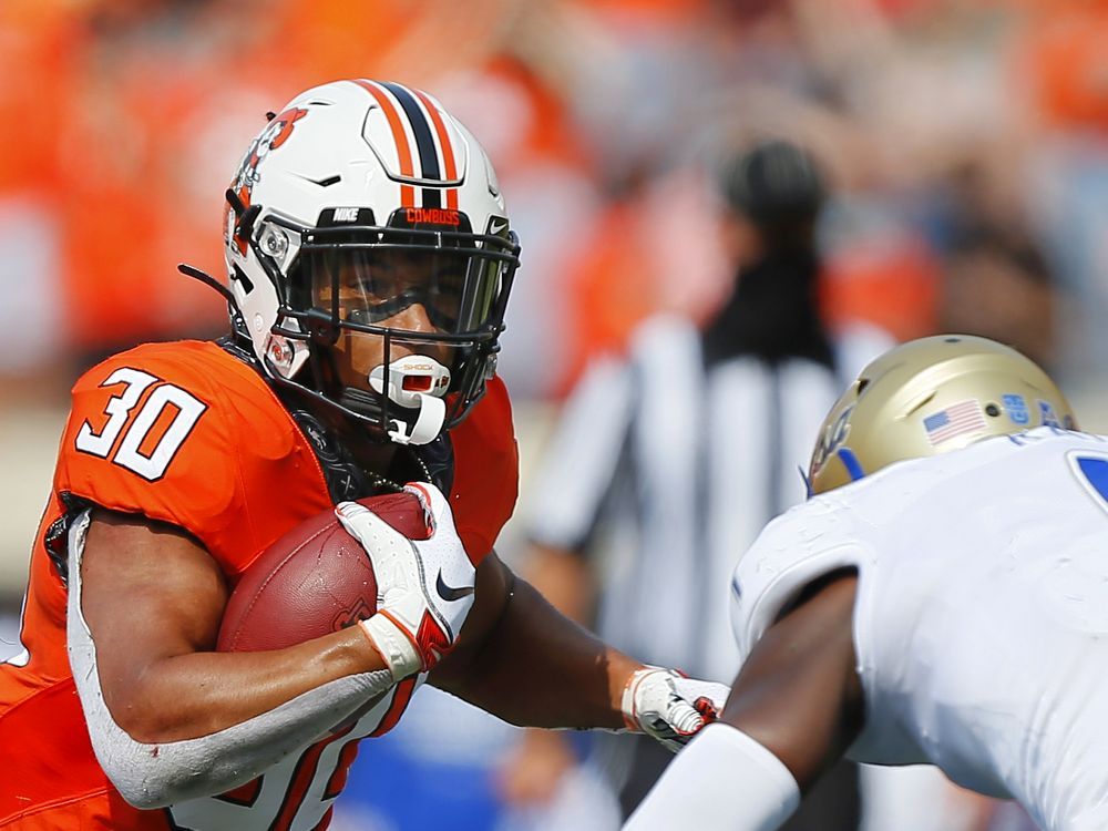 Oklahoma State's Chuba Hubbard angered by Mike Gundy's OAN shirt