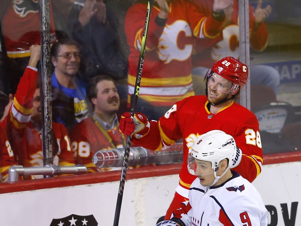 Tampa Bay Lightning: Anthony Cirelli should be in the Selke Trophy race