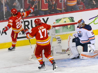 Andersson and Mangiapane Score Big in Flames 9-6 Win Over Oilers in Game 1  (Video Highlights)