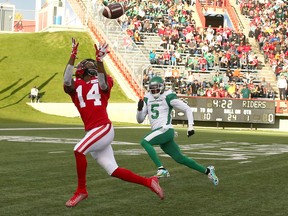 Stamps Shawn Bane catches a first half touchdown during CFL football action between the Saskatchewan Roughriders and the Calgary Stampeders at McMahon Stadium in Calgary on Saturday, October 2, 2021.