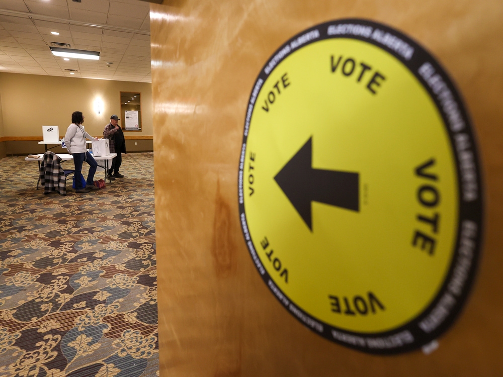 ‘Hanged in Medicine Hat’ New book details Nazi murders in Alberta POW