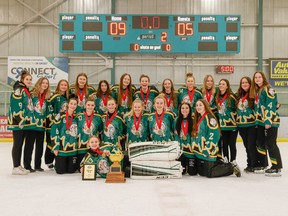 De Medicine Hat Chicken Hawks zegevierden in de Esso Golden Ringette Tournament U19B Division Finals op zondag 22 januari 2023.