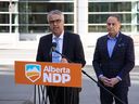 Alberta NDP-rechtvaardigheidscriticus Irfan Sabir en gemeentelijke zakencriticus Joe Ceci hebben op zondag 16 april 2023 het NDP-plan voor openbare veiligheid in de buurt van het Calgary Courts Centre vrijgegeven.