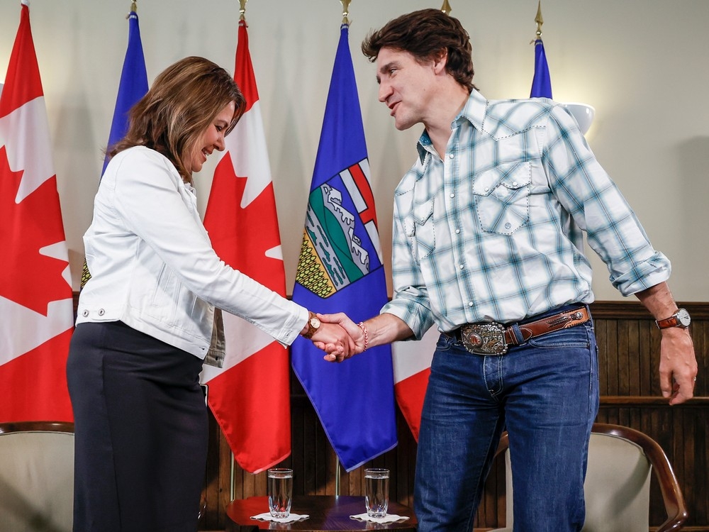 Bell: Trudeau ne bouge pas après la confrontation du Stampede avec le premier ministre Smith