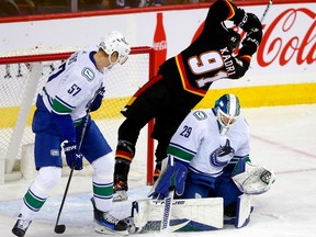 Nazem Kadri, Casey DeSmith