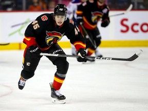 After signing a two-way contract with the Flames for the 2024-25 campaign, left-handed centre Sam Morton is currently auditioning with the AHL’s Calgary Wranglers.