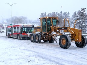 Leong: Calgary should do more keep snow from trapping transit buses Leong: Calgary should do more keep snow from trapping transit buses