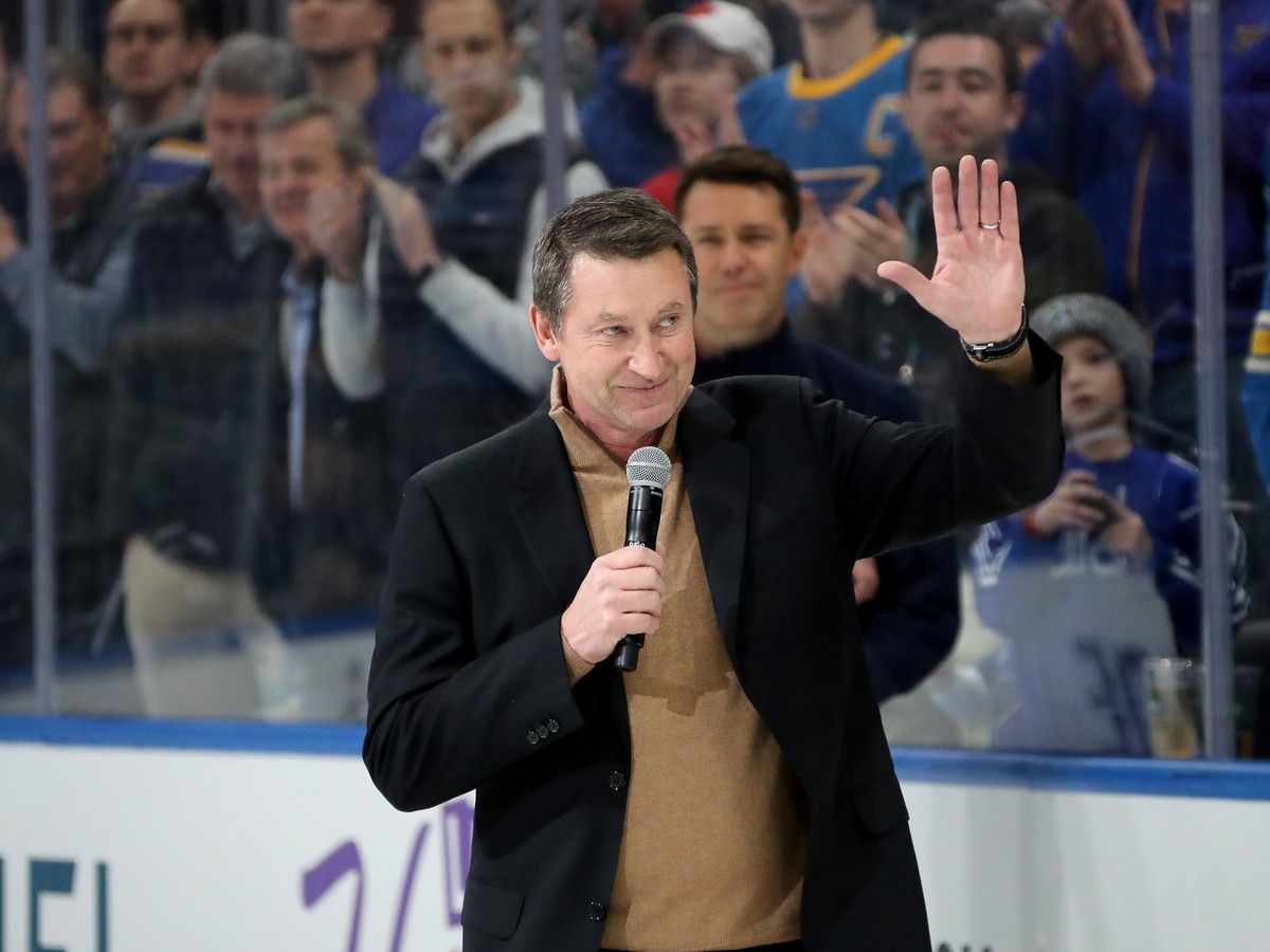 Calgary Sun Letters to the Editor, April 25: 'Wayne Gretzky deserves better'