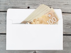 There are many great reasons to give a financial gift, from teaching investment management and philanthropy to budgets and financial responsibility, but making sure you communicate your intent is important because money can be emotional.