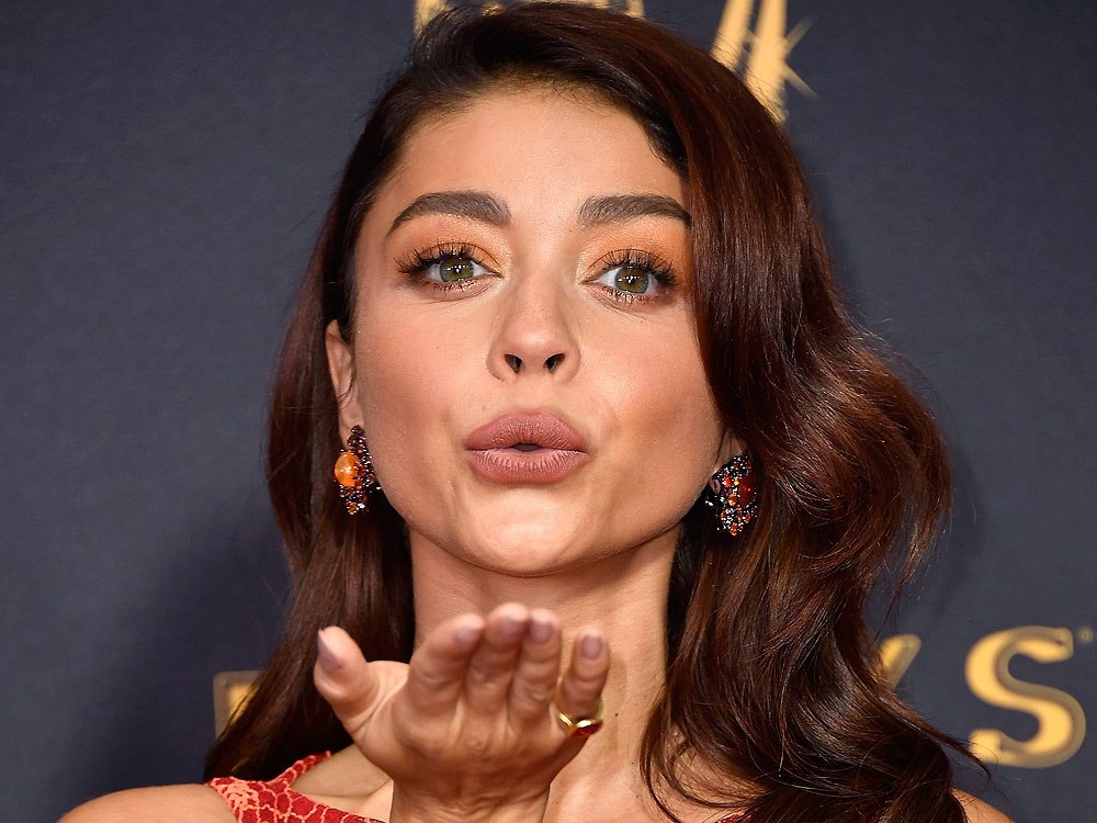 'Modern Family' star Sarah Hyland says 'f--- you' to Twitter haters