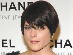 Selma Blair arrives at Chanel Fine Jewelry's "Night of Diamonds" dinner .at The Plaza Hotel on January 16, 2008 in New York City.