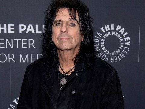 Alice Cooper credits religion for saving him from alcohol addiction