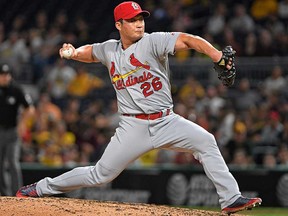Former St. Louis Cardinals closer Seung-hwan Oh has signed with the Blue Jays.