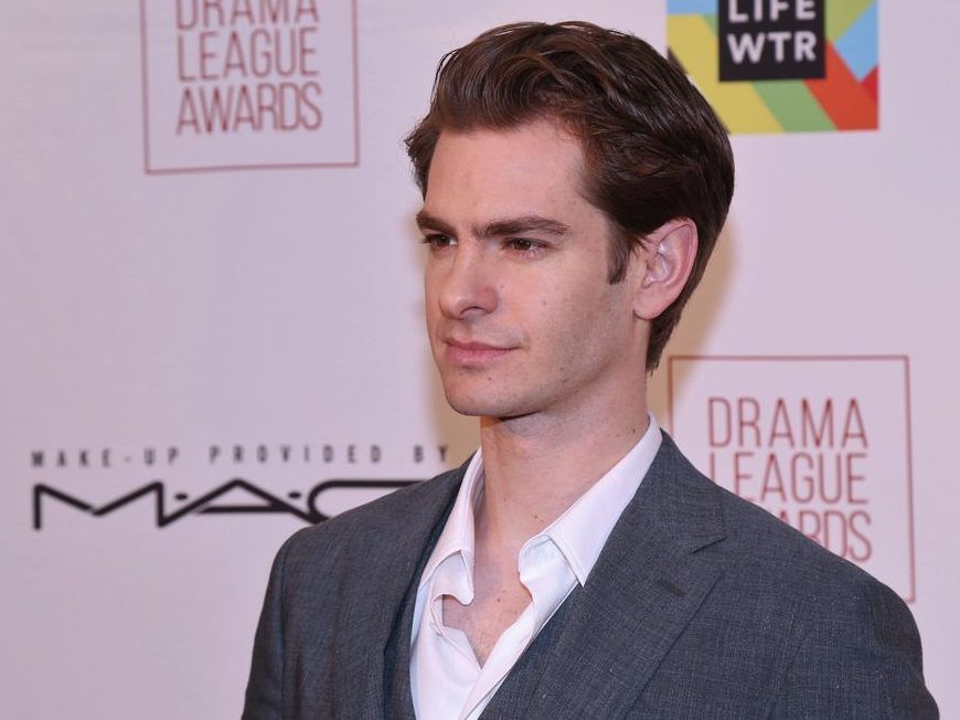 Andrew Garfield Kissed 30 Women In One Night Canoe