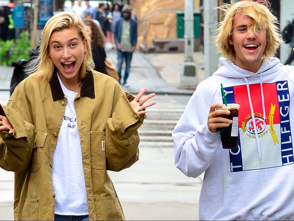Justin Bieber holds hands with Hailey Baldwin while showing support for Maple  Leafs