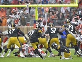 Pittsburgh Steelers kicker Chris Boswell (9) misses a field goal during overtime in an NFL football game against the Cleveland Browns, Sunday, Sept. 9, 2018, in Cleveland. The Browns and the Steelers tied at 21-21. (AP Photo/David Richard)