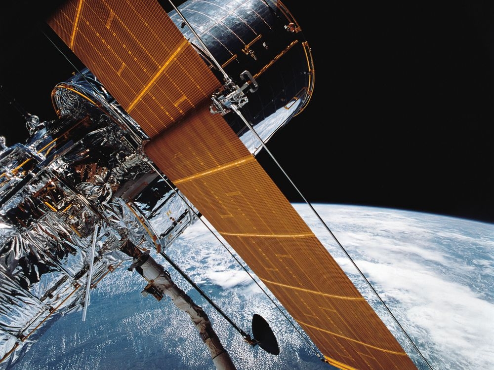 HUBBLE TROUBLE Space telescope sidelined by serious pointing failure