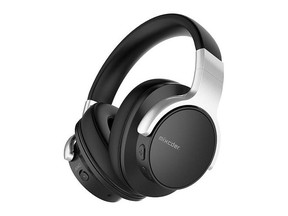 Mixcder E7 headphones.