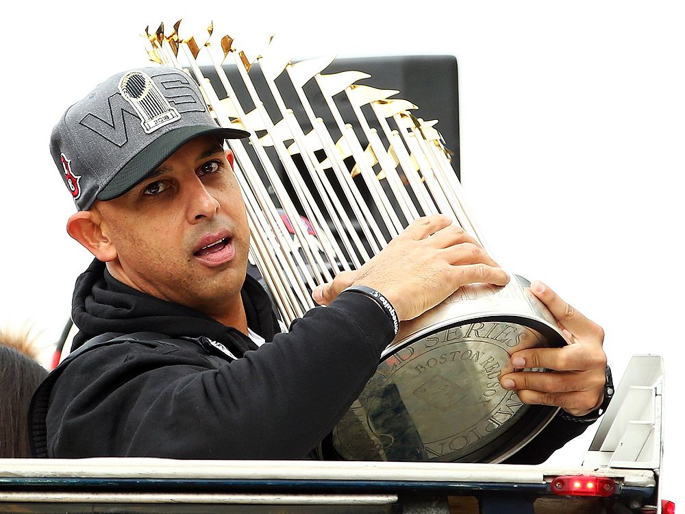 World Series Trophy Damaged During Red Sox Parade – SportsLogos.Net News