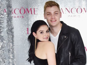 Ariel Winter and Levi Meaden attend Lancôme x Vogue Holiday Event at Delilah West Hollywood on Nov. 29, 2018 in West Hollywood, Calif. (Vivien Killilea/Getty Images for Vogue x Lancôme)