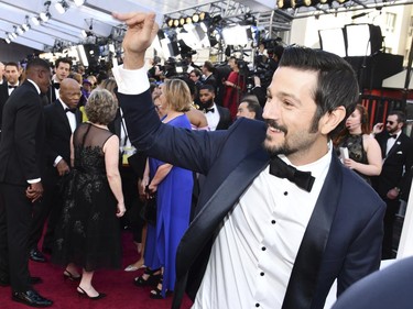 Diego Luna arrives at the Oscars on Sunday, Feb. 24, 2019, at the Dolby Theatre in Los Angeles. (Charles Sykes/Invision/AP)