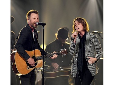 (L-R) Dierks Bentley and Brandi Carlile perform onstage during the 54th Academy Of Country Music Awards at MGM Grand Garden Arena on April 7, 2019 in Las Vegas.