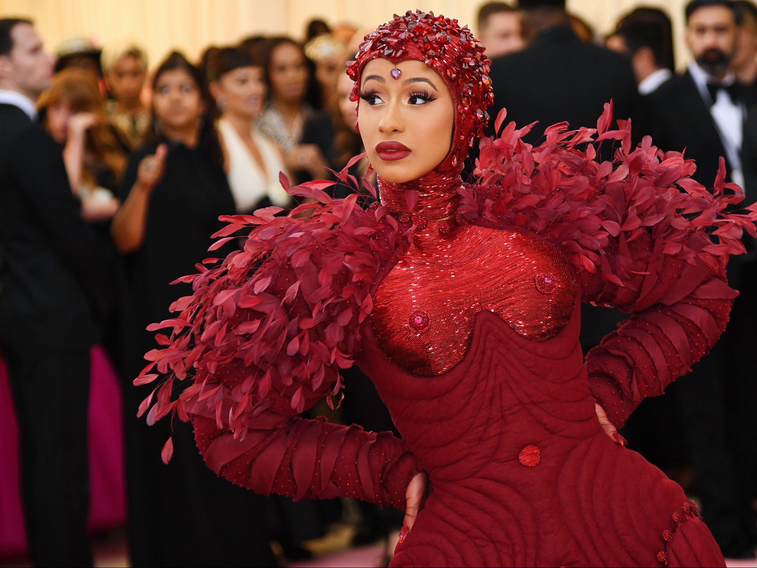 Cardi B admits having liposuction days after revealing boob job | Canoe