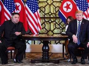 U.S. President Donald Trump (R) holds a meeting with North Korea's leader Kim Jong Un during the second US-North Korea summit at the Sofitel Legend Metropole hotel in Hanoi.  (Saul LOEB/Getty Images)