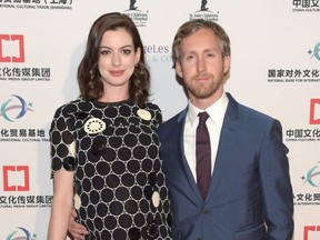 Actress Anne Hathaway has announced that she is expecting her second child with husband Adam Shulman.