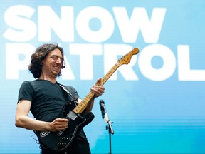 SAO PAULO, BRAZIL - APRIL 06: Gary Lightbody of Snow Patrol performs during day 2 of Lollapalooza Sao Paulo 2019 Day 2 on April 06, 2019 in Sao Paulo, Brazil. (Photo by Alexandre Schneider/Getty Images)