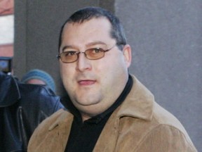 Francesco Del Balso was released in January, after having served the 30-day sentence he received in December for having made the threat, but he was ordered to continue following a series of conditions because the sentence he received in Project Colisée does not expire until this October.