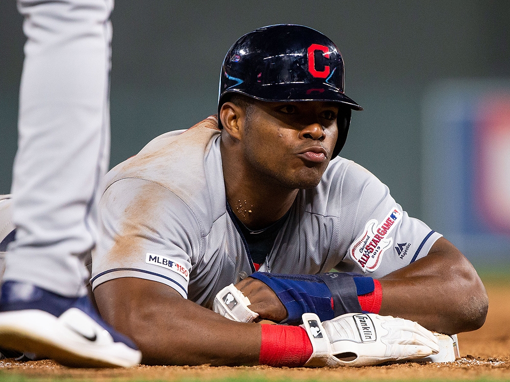 Indians' Yasiel Puig becomes American citizen during suspension